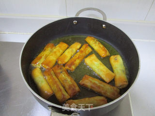 【上海】黄芽菜肉丝春卷的做法步骤：15