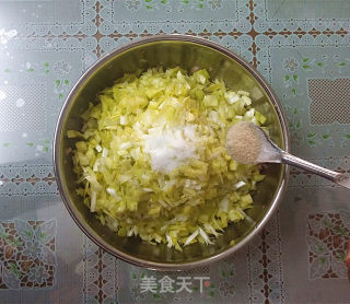 【江苏】黄金万两-韭黄猪肉春卷的做法步骤：3