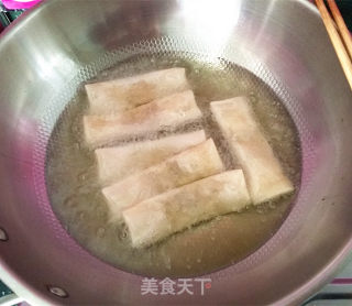 【江苏】黄金万两-韭黄猪肉春卷的做法步骤：9
