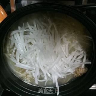 【金华】萝卜丝鲫鱼汤的做法步骤：8