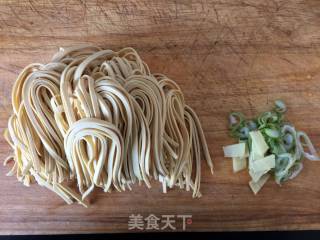 【东北】素炖干豆腐的做法步骤：1