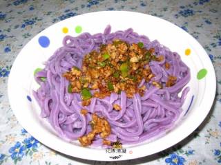 【花漾美食】自制紫薯打卤面的做法步骤：6