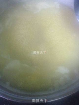 苹果小米粥的做法步骤：1