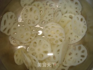 【河北】凉拌藕片的做法步骤：2