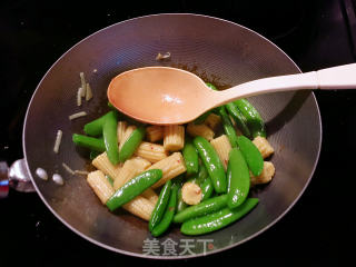 【广东】甜豆小炒肉的做法步骤：4