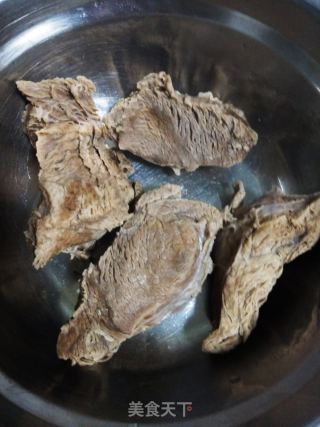 【四川】五香牛肉干的做法步骤：3