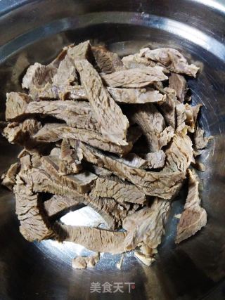 【四川】五香牛肉干的做法步骤：4