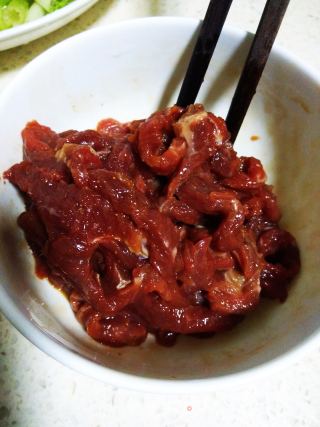 【四川】芹菜炒牛肉丝的做法步骤：3