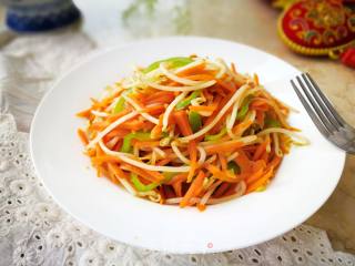 【烟台】胡萝卜炒豆芽的做法步骤：8