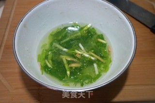 【北京】冬瓜肉丸汤的做法步骤：2