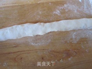 【湖北】腊肠葱香饼的做法步骤：6
