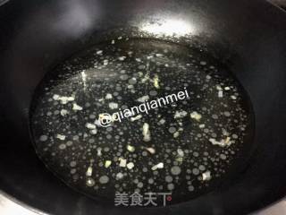 【山东】清鲜紫菜蛋花汤的做法步骤：1