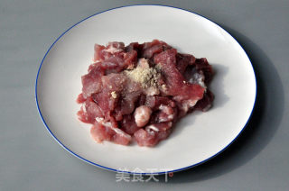 【四川】水煮肉片的做法步骤：2