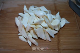 【北京】素炒茭白胡萝卜的做法步骤：2