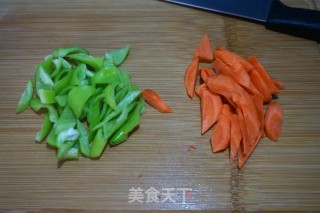 【北京】素炒茭白胡萝卜的做法步骤：3
