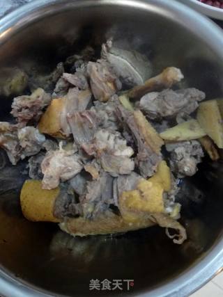 猴头菇炖鸡块的做法步骤：3