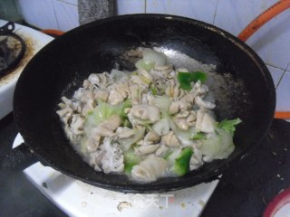 【东北】肥肠炒白菜片的做法步骤：9