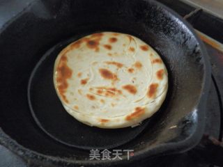 【开封】芝麻盐烧饼的做法步骤：7