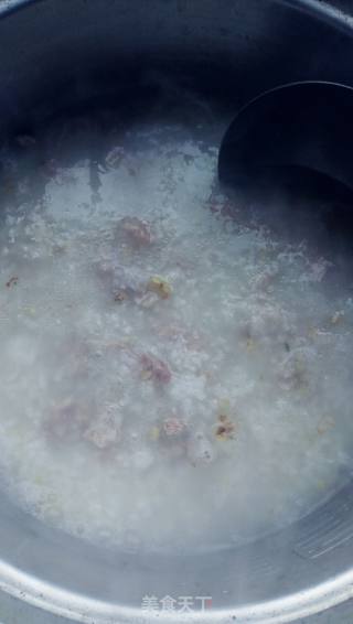 瘦肉粥的做法步骤：3