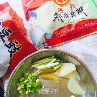麻婆豆腐的做法步骤：1