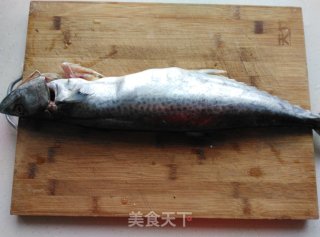 【威海】威海特色鲅鱼丸子的做法步骤：1