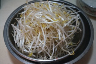【北京】醋炒豆芽菜的做法步骤：1