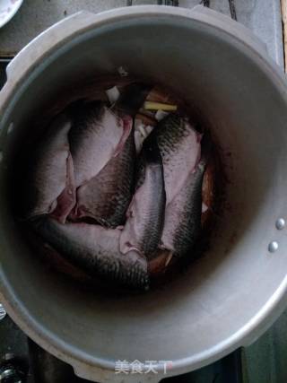 酥鱼的做法步骤：5