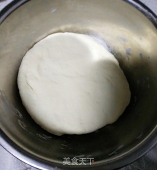 小猪豆沙包的做法步骤：4