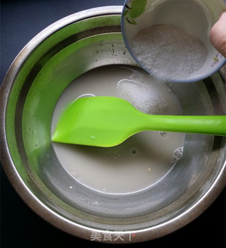 鸡蛋红枣发糕的做法步骤：3