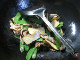 【宁波】荷兰豆香干鱿鱼须的做法步骤：9
