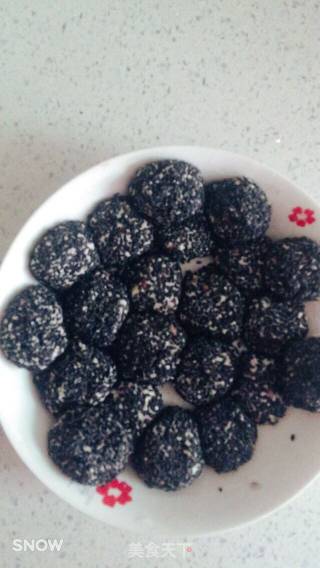 芝麻糯米豆沙馅团子的做法步骤：8