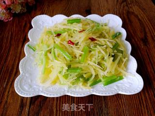 【东北】芹菜炒土豆丝的做法步骤：7
