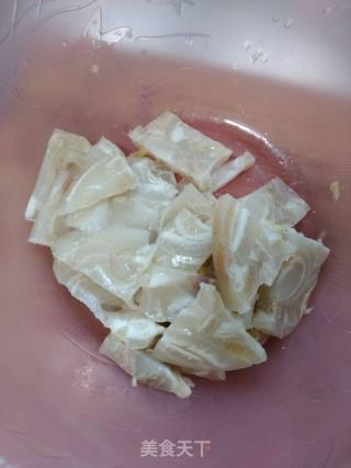 【山东】拌皮冻的做法步骤：1