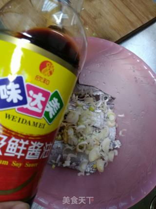 【山东】香煎带鱼的做法步骤：4