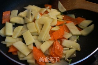 【北京】牛肉土豆青椒的做法步骤：7