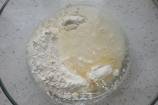 【天津】芝麻咸酥饼的做法步骤：1