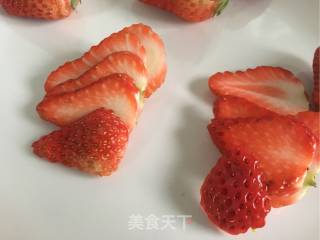 【辽宁】草莓三文治的做法步骤：4