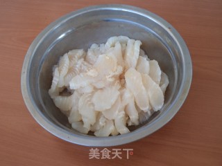 【天津】】芫爆鱼片的做法步骤：3
