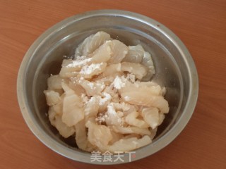 【天津】】芫爆鱼片的做法步骤：5