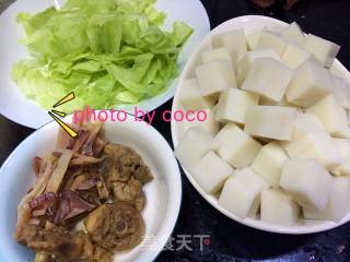 鱿鱼清汤盘糕的做法步骤：1
