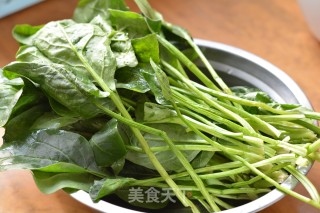 【北京】菠菜戚风蛋糕的做法步骤：1