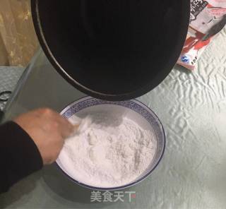 江米条的做法步骤：1