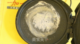 手把手教你做立春头盘菜——豆沙春卷的做法步骤：7