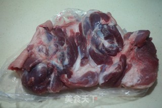 【北京】酱肘子的做法步骤：2