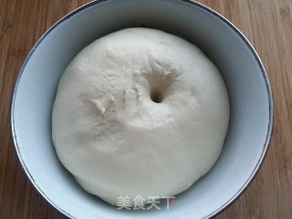 【台州】香肠肉松排包的做法步骤：2