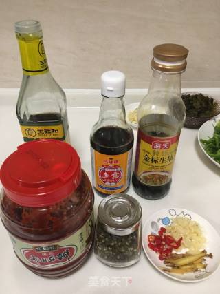 爆炒田鸡的做法步骤：2