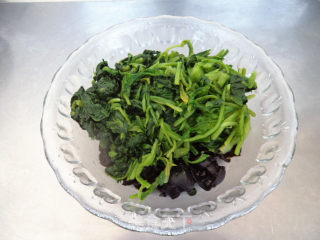 【天津】菠菜拌黑木耳的做法步骤：6