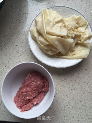 【义乌】鲜肉春卷的做法步骤：1