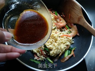 【山东】炒方便面的做法步骤：13