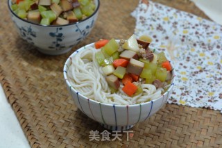 【北京】鸡蛋干笋丁拌面的做法步骤：13